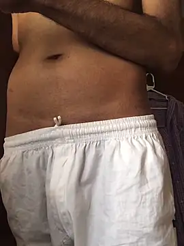 Snapshot of sub_slave_indi chatting on 09/13/25, 04:01 sub slave indi online show from 09/13/25, 04:01