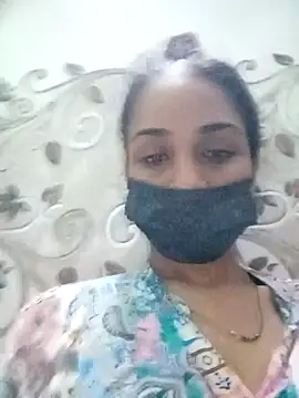 Snapshot of Vandana122 chatting on 05/14/26, 12:45 Vandana122 online show from 05/14/26, 12:45