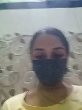 Snapshot of Vandana122 chatting on 05/15/26, 10:22 Vandana122 online show from 05/15/26, 10:22