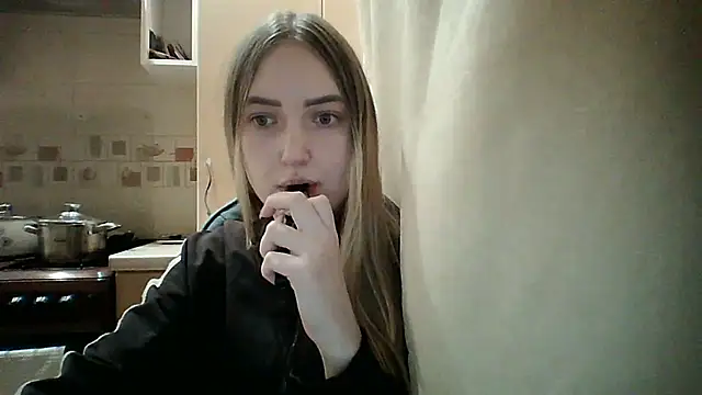 Snapshot of ChelseaBaker chatting on 03/16/26, 04:33 ChelseaBaker online show from 03/16/26, 04:33