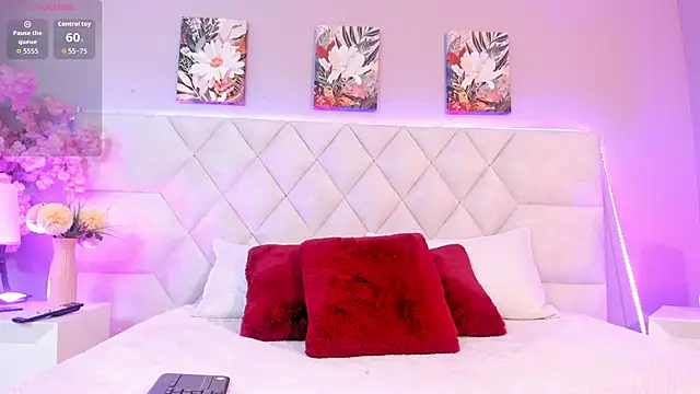 Bianca Monroe  online show from 06/10/26, 07:57