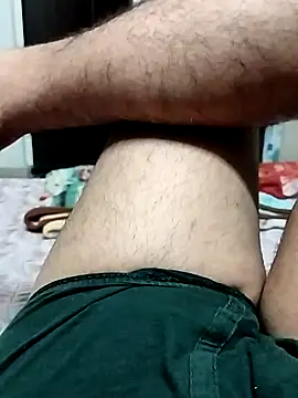 Snapshot of smallthickdick115 chatting on 03/09/26, 01:15 smallthickdick115 online show from 03/09/26, 01:15