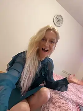 Snapshot of Faiiry_ chatting on 03/16/26, 04:51 Faiiry online show from 03/16/26, 04:51