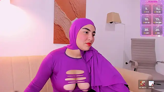 Malika Noor online show from 06/29/26, 01:33