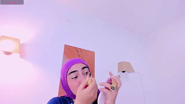 Malika Noor online show from 07/18/26, 02:32