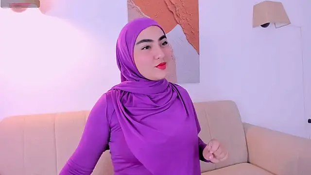 Malika Noor online show from 07/27/26, 03:41