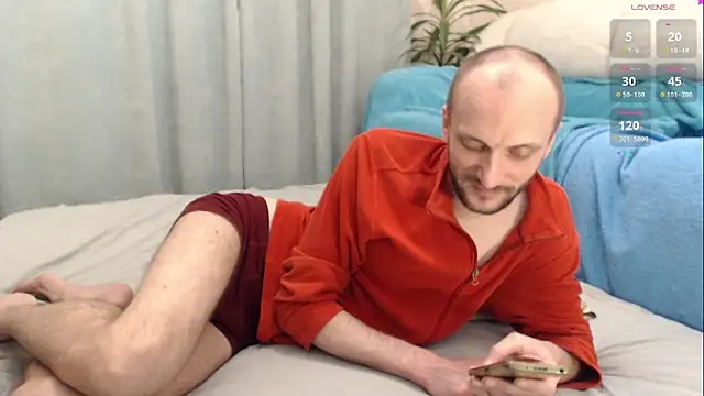 Snapshot of edifox089 chatting on 06/01/26, 10:33 edifox089 online show from 06/01/26, 10:33