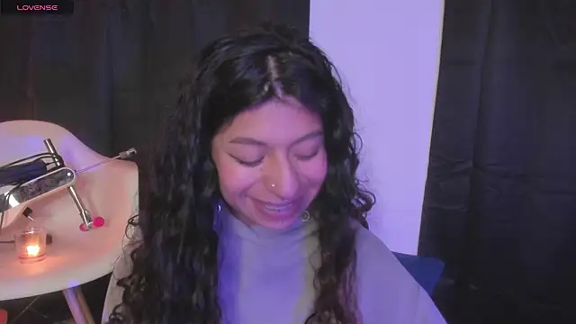 Snapshot of MilyFerrer chatting on 05/15/26, 04:52 MilyFerrer online show from 05/15/26, 04:52