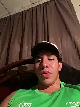 Alejandrososas online show from 06/30/26, 04:13
