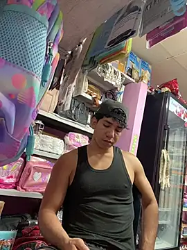 Alejandrososas online show from 07/05/26, 05:53