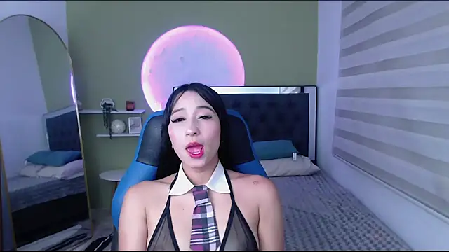 Snapshot of ivvoncute chatting on 05/23/26, 01:44 ivvoncute online show from 05/23/26, 01:44