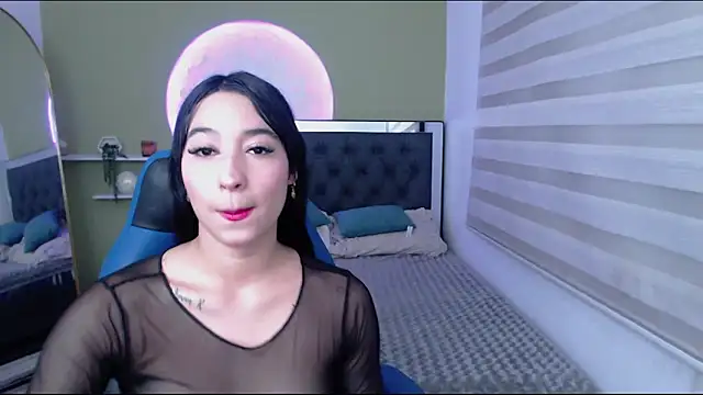 Snapshot of ivvoncute chatting on 05/27/26, 01:13 ivvoncute online show from 05/27/26, 01:13