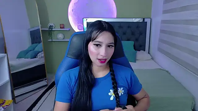 Snapshot of ivvoncute chatting on 06/07/26, 12:37 ivvoncute online show from 06/07/26, 12:37