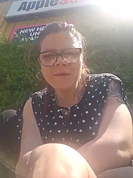 Sexymilf6992 online show from 06/03/26, 04:23