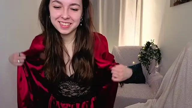 Snapshot of BellaThery chatting on 05/15/26, 05:25 BellaThery online show from 05/15/26, 05:25