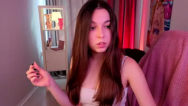 BellaThery online show from 07/28/26, 11:17
