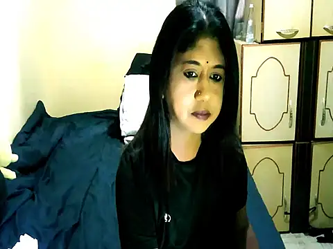 Snapshot of IndianPleasures21 chatting on 05/13/26, 11:29 IndianPleasures21 online show from 05/13/26, 11:29