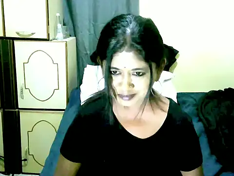 Snapshot of IndianPleasures21 chatting on 06/10/26, 06:40 IndianPleasures21 online show from 06/10/26, 06:40