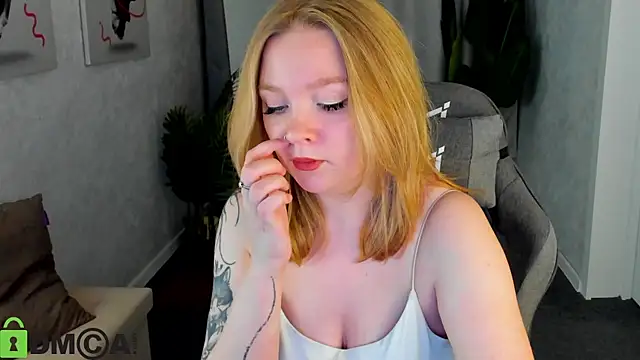 Snapshot of Margo_Ring chatting on 04/21/26, 08:42 Margo Ring online show from 04/21/26, 08:42
