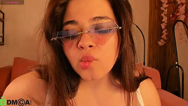 Snapshot of Annet_Nel1son chatting on 05/15/26, 12:50 Annet Nel1son online show from 05/15/26, 12:50
