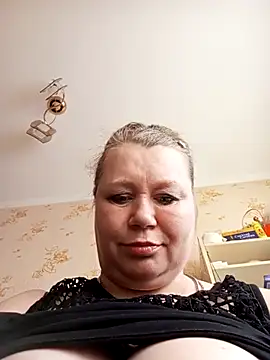 Snapshot of KiraStanton chatting on 03/05/26, 12:45 KiraStanton online show from 03/05/26, 12:45