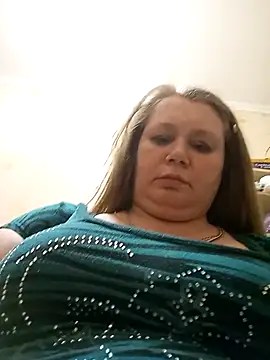 Snapshot of KiraStanton chatting on 03/13/26, 12:28 KiraStanton online show from 03/13/26, 12:28