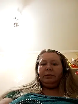 Snapshot of KiraStanton chatting on 03/15/26, 05:08 KiraStanton online show from 03/15/26, 05:08