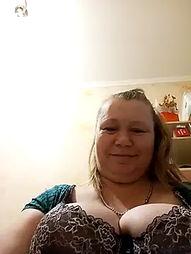 Snapshot of KiraStanton chatting on 04/24/26, 05:15 KiraStanton online show from 04/24/26, 05:15