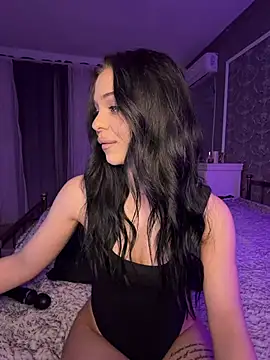 Snapshot of Olivia_Noor chatting on 05/16/26, 07:45 Olivia Noor online show from 05/16/26, 07:45