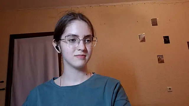 Snapshot of Katelemon chatting on 06/03/26, 02:19 Katelemon online show from 06/03/26, 02:19
