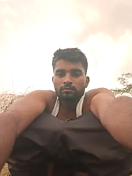 Snapshot of Fantasy_King_3939 chatting on 05/20/26, 01:17 Fantasy King 3939 online show from 05/20/26, 01:17