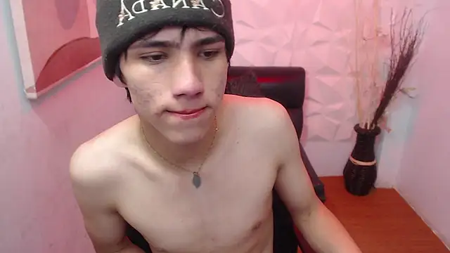 Snapshot of Stich_23 chatting on 03/09/26, 02:21 Stich 23 online show from 03/09/26, 02:21