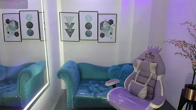 Chloe meoww online show from 07/06/26, 11:51