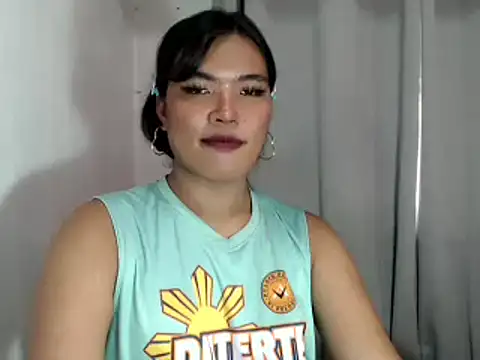 Snapshot of Royalty_marcela6969 chatting on 04/22/26, 05:54 Royalty marcela6969 online show from 04/22/26, 05:54