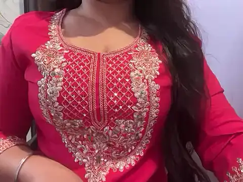 Snapshot of Avneet_kaurr1 chatting on 05/27/26, 03:03 Avneet kaurr1 online show from 05/27/26, 03:03