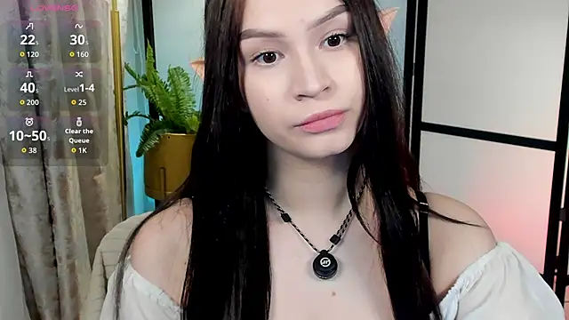 Snapshot of SatiraLux chatting on 04/27/26, 05:33 SatiraLux online show from 04/27/26, 05:33