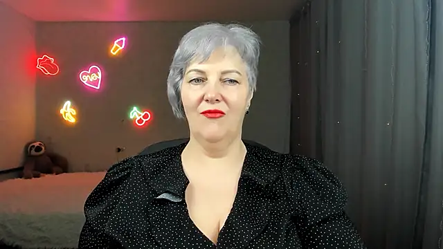 Mary-Leee online show from 03/02/26, 01:51