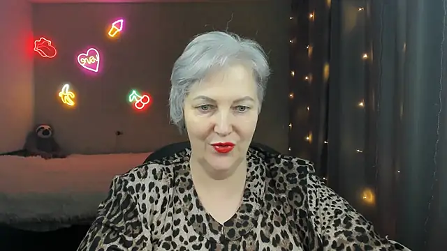 Mary-Leee online show from 03/10/26, 05:40