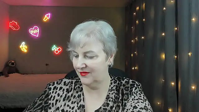 Mary-Leee online show from 03/24/26, 05:18