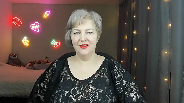 Mary-Leee online show from 04/20/26, 02:31