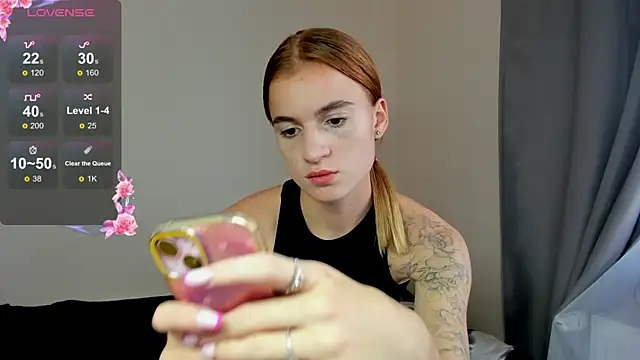 Snapshot of Stacey_Brow chatting on 07/09/26, 05:22 Stacey Brow online show from 07/09/26, 05:22