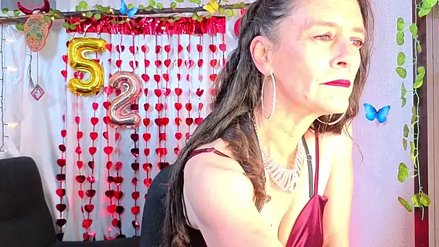 LeanaMaturee online show from 05/14/26, 12:45