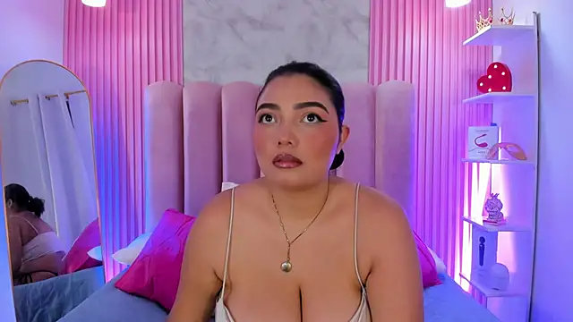 ArianaRougee online show from 06/23/26, 03:04