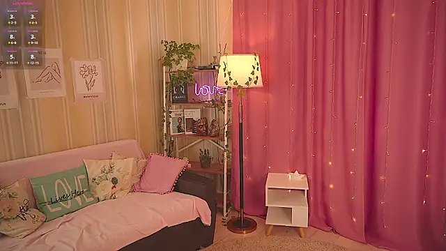 Snapshot of starfromsky chatting on 03/30/26, 11:33 starfromsky online show from 03/30/26, 11:33