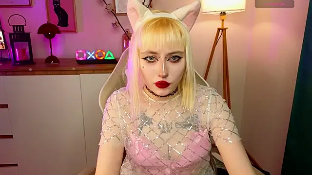 Snapshot of rraffaellka chatting on 04/28/26, 10:04 rraffaellka online show from 04/28/26, 10:04