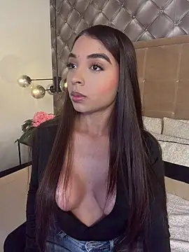 AnnyVega   online show from 07/03/26, 04:57