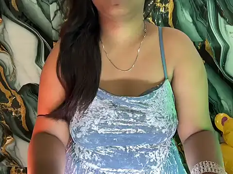 Snapshot of Saanvi_Star chatting on 06/11/26, 03:26 Saanvi Star online show from 06/11/26, 03:26