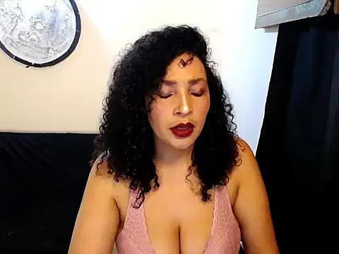 Snapshot of Nerea_Boolsara8 chatting on 04/18/26, 03:54 Nerea Boolsara8 online show from 04/18/26, 03:54