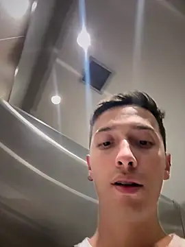 Thiago Jones1 online show from 06/25/26, 10:58