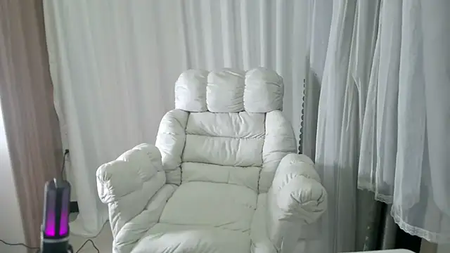Snapshot of lilabeauty chatting on 04/07/26, 01:33 lilabeauty online show from 04/07/26, 01:33